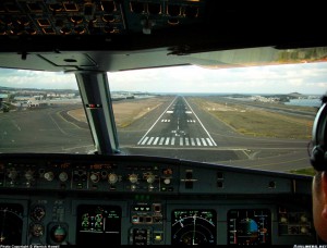 vasi-visual-approach-slope-indicator-A321-231_GCLP-LPA